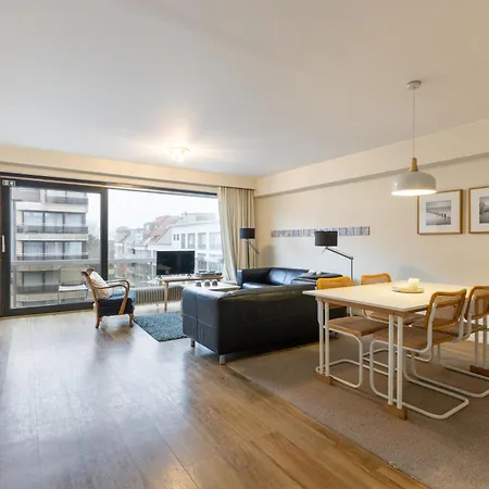 New Yorker House 41 Apartment *